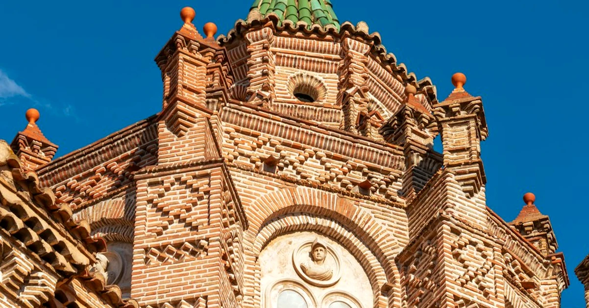 Ayuda en Teruel: protege tu marca antes de abrir