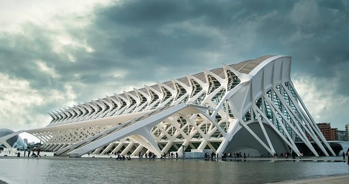 Calcula el coste real de marcas y patentes en Valencia